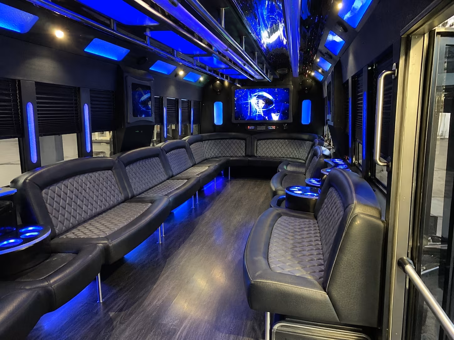 Concord Winery Tour & Pub Crawl Transportation party bus exterior
